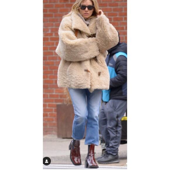 Gianni Bini Banks Crinkle Patent Double Gore Square Toe Booties Size 7 - Picture 2 of 10